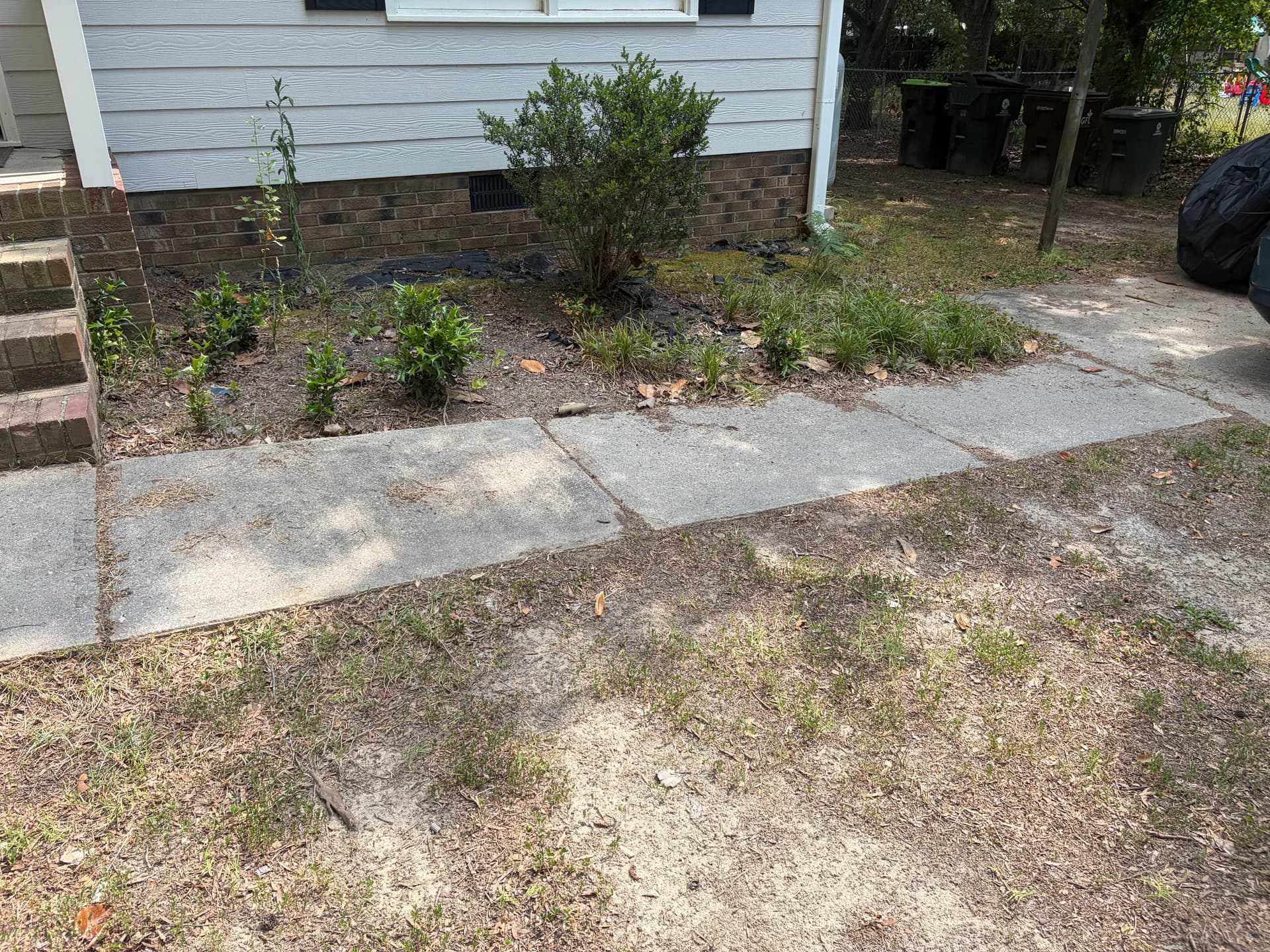 Gallery photos for Fresh Mulch, New Shrubs, and Clean Beds That Actually Look Good: Image #7