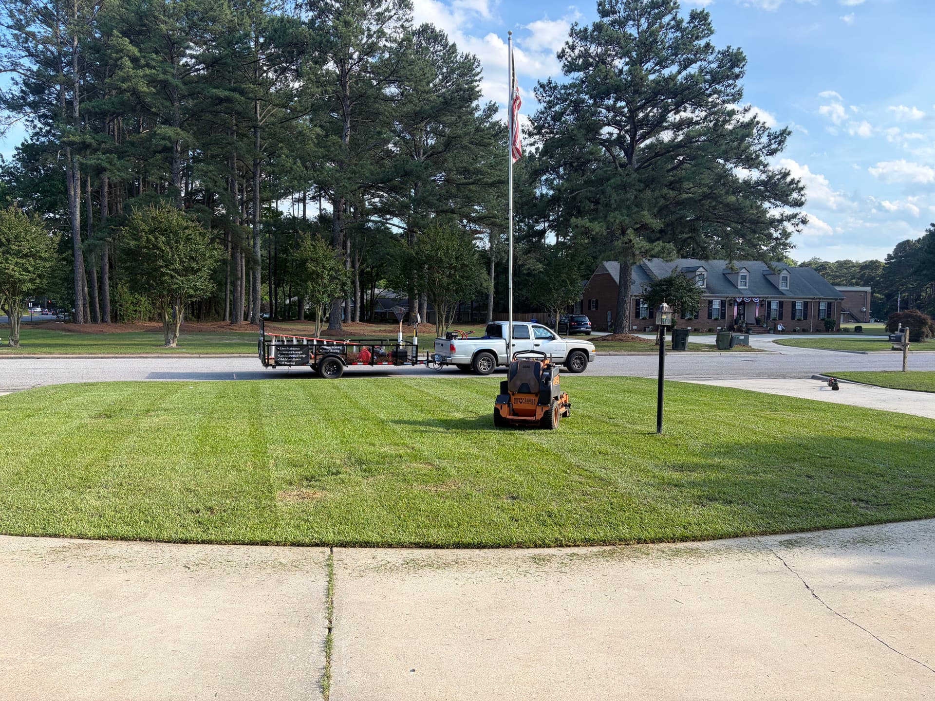 Gallery photos for Lawn Mowing for a Home Listed for Sale in Wilson NC: Image #2