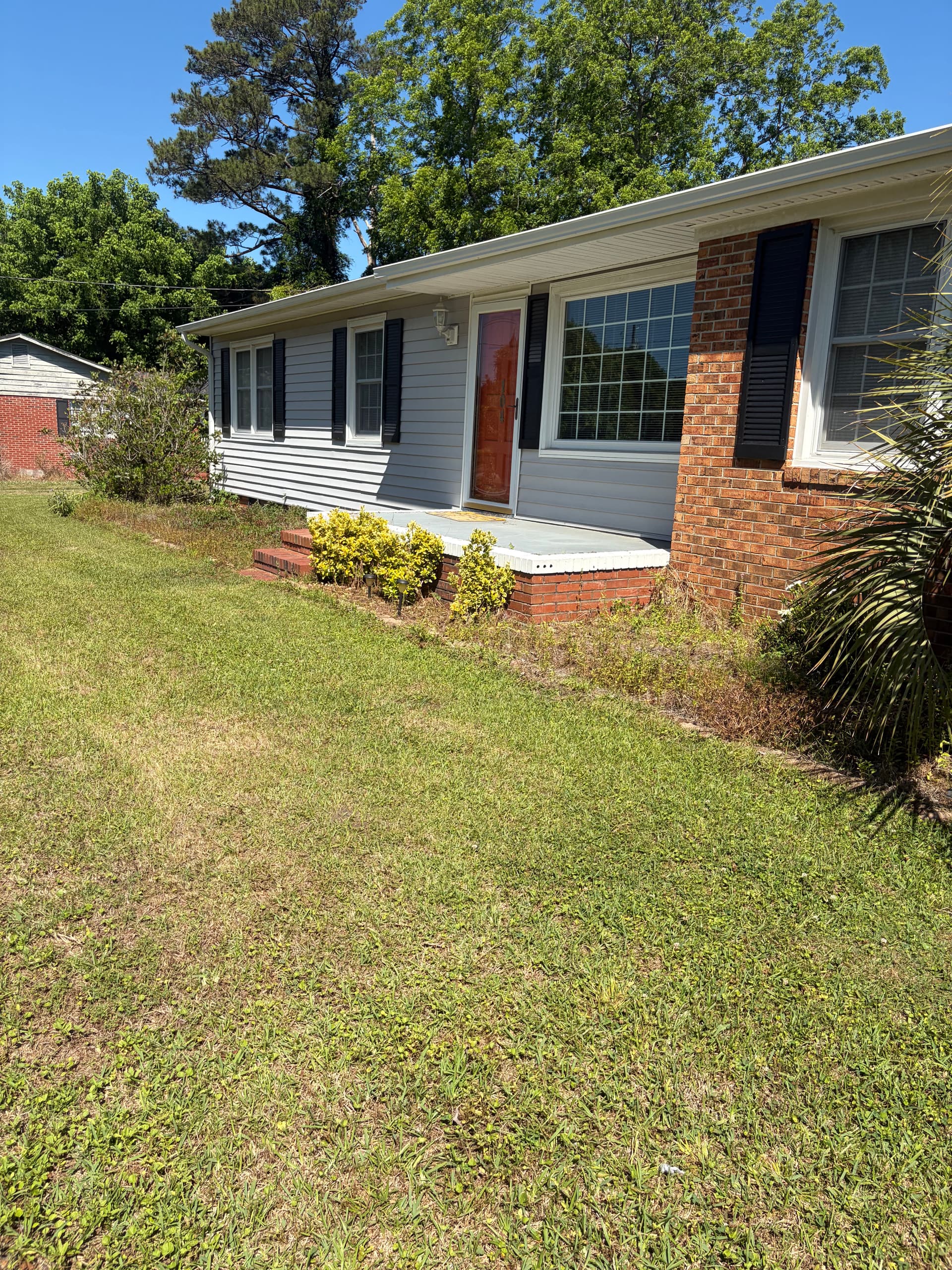Gallery photos for Shrub Trimming and Fresh Pine Straw Cleanup in Castle Hayne: Image #6
