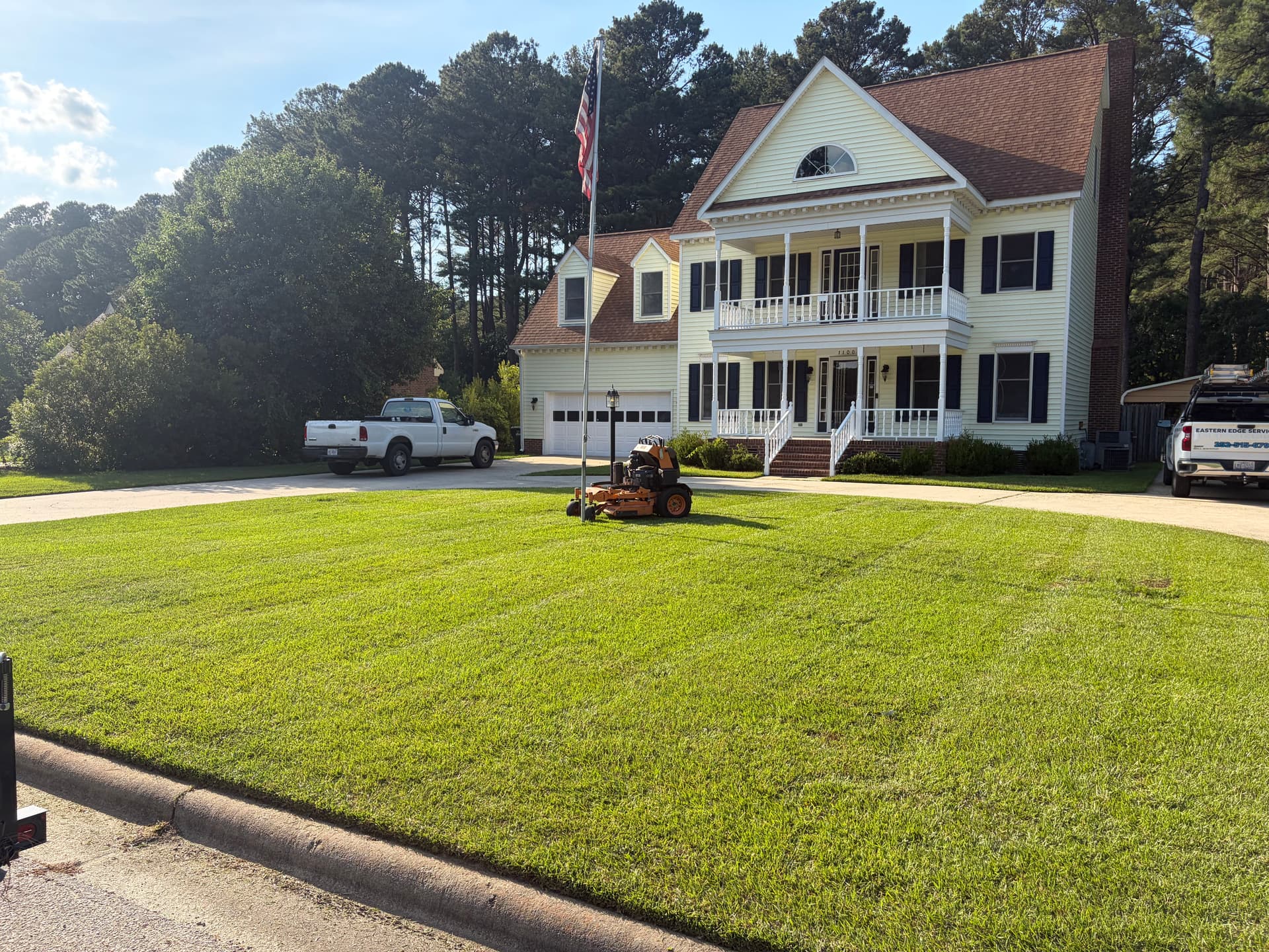 Gallery photos for Lawn Mowing for a Home Listed for Sale in Wilson NC: Image #3