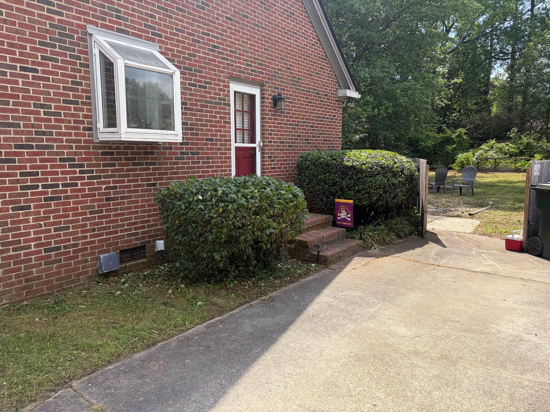 Gallery photos for Full Yard Cleanup Brush Clearing and Pressure Washing in Wilson NC: Image #2