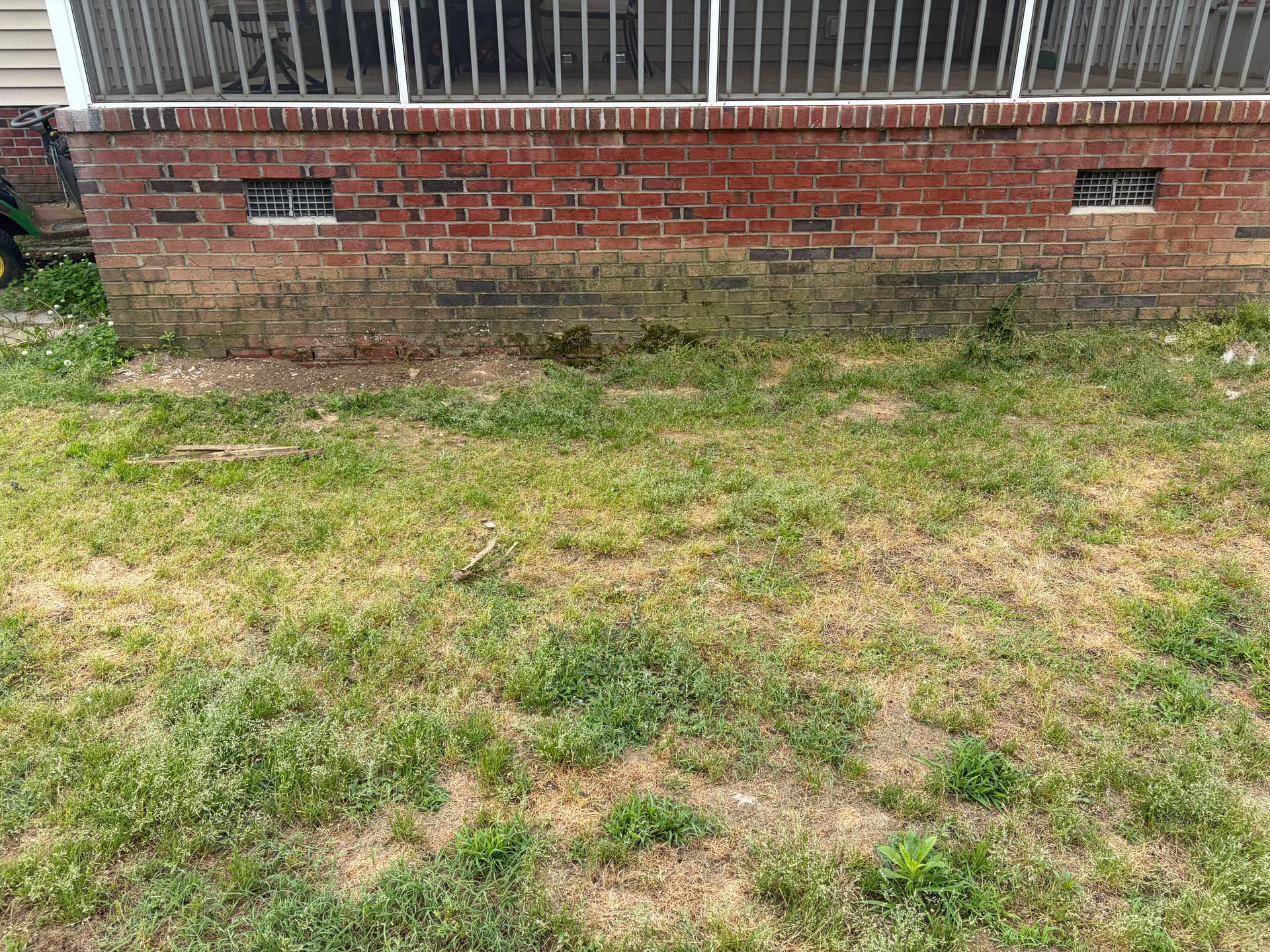 Gallery photos for Fresh Flower Beds Installed for a Sims NC Homeowner: Image #2