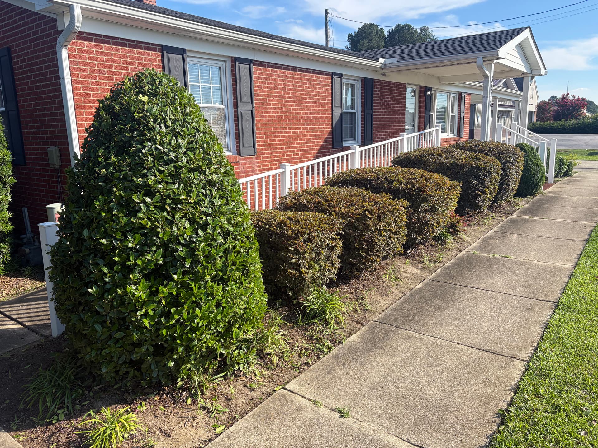 Gallery photos for Commercial Lawn Mowing and Bush Trimming Done Right: Image #2