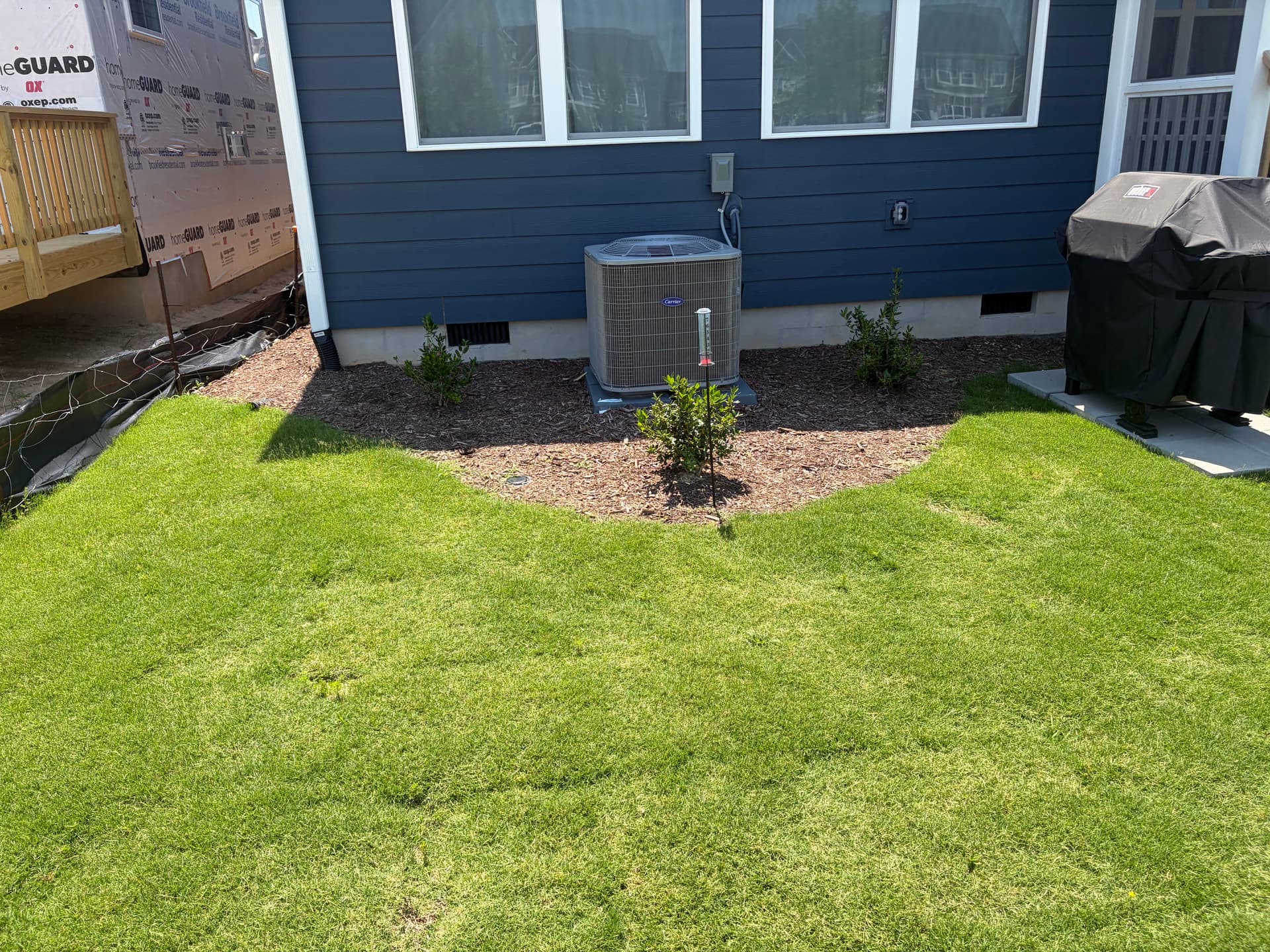 Gallery photos for Fresh Mulch and Brick Edging That Makes Beds Look Finished: Image #5